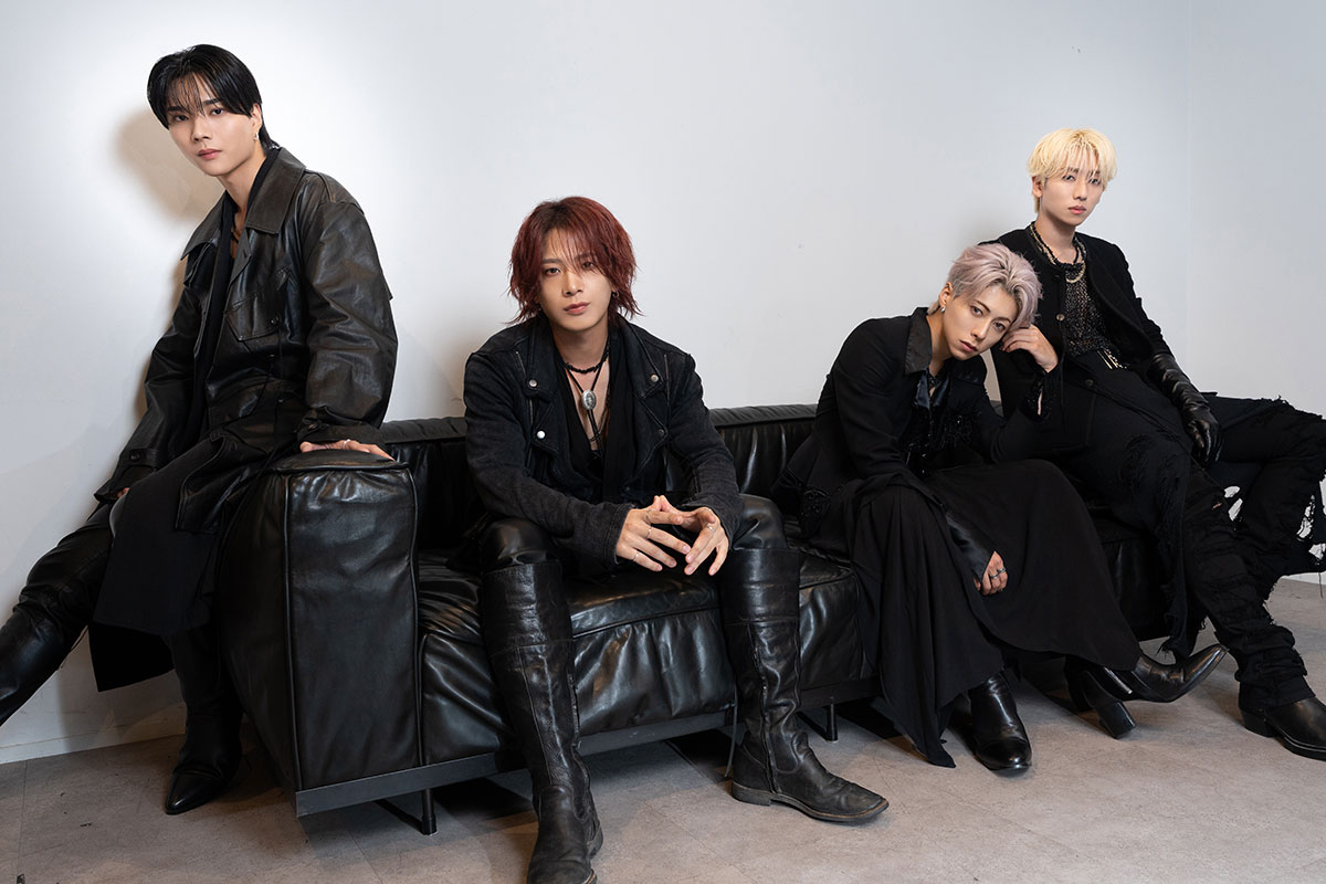 (左から)OWVの中川勝就、本田康祐、佐野文哉、浦野秀太【写真:増田美咲】