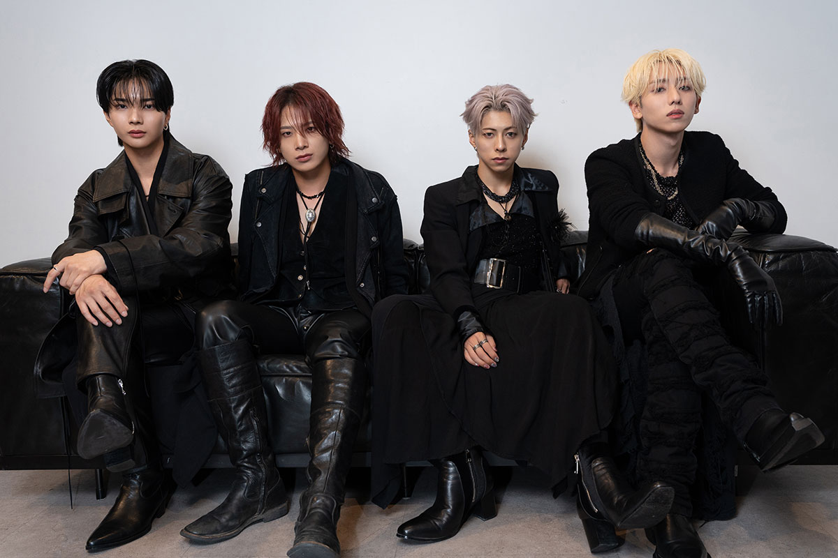 (左から)OWVの中川勝就、本田康祐、佐野文哉、浦野秀太【写真:増田美咲】