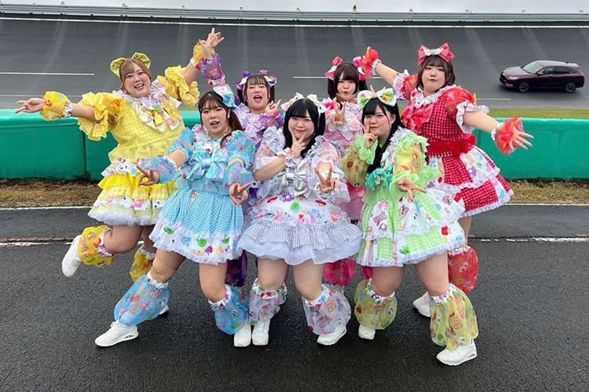 総重量763kg・びっくえんじぇる、替え歌で自虐連発　ダンス動画が「ずっと見てられる」「キレッキレ」