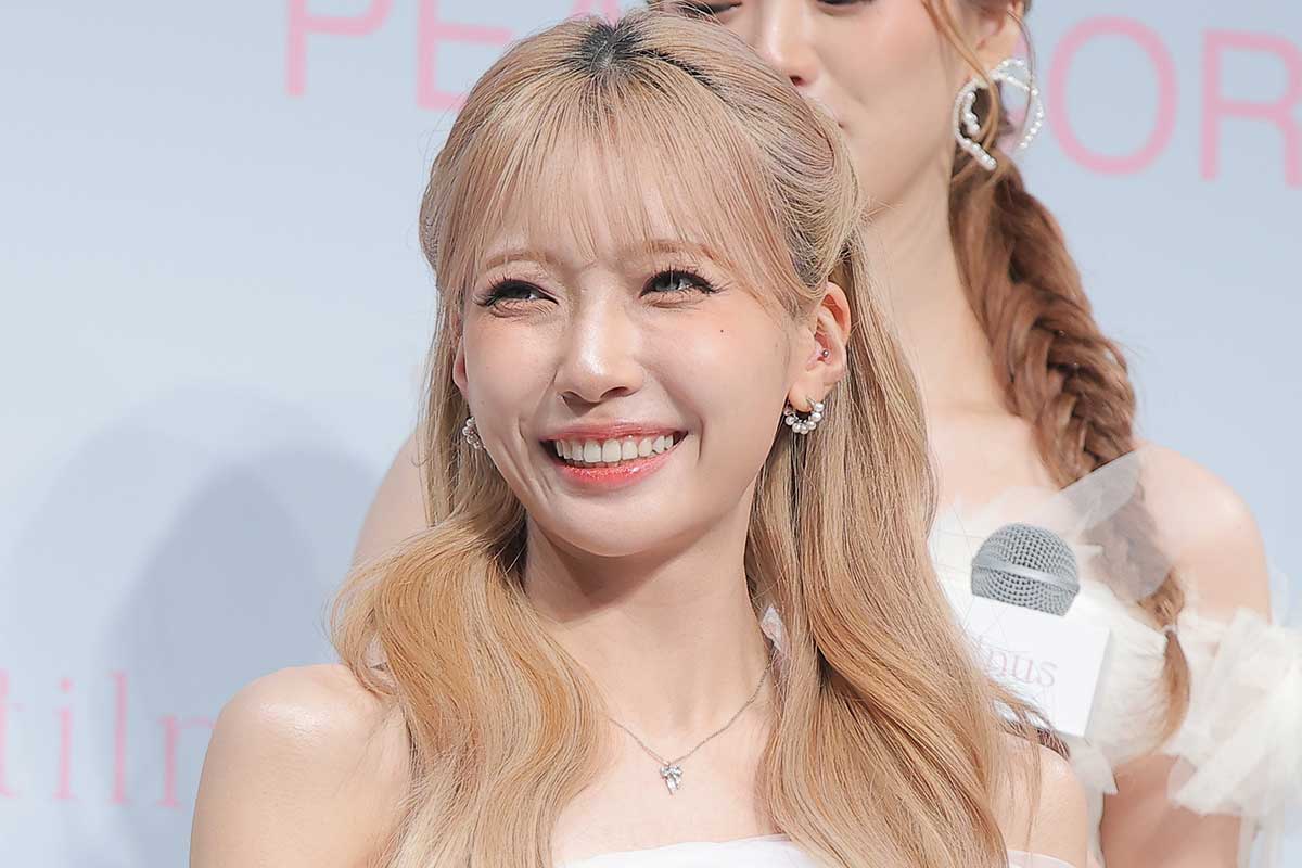 イベントに登場したNiziU・MAYUKA【写真:ENCOUNT編集部】