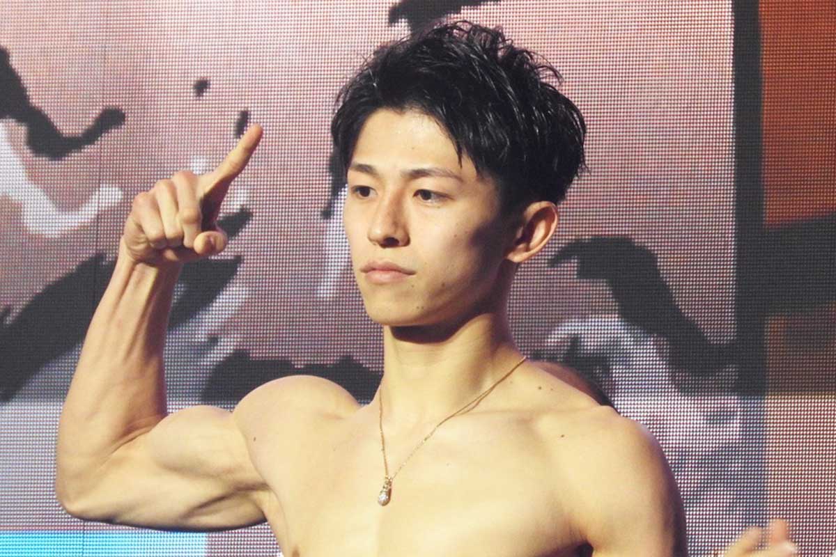 【ONE】39連勝中“ムエタイの神童”吉成名高、日本人初の快挙へ極限ボディー披露　公開計量で好調アピール