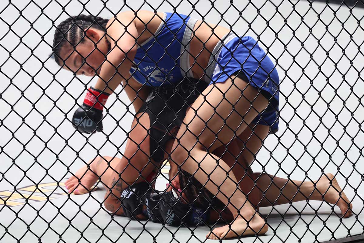 判定で敗戦した平田樹(下)【写真:山口比佐夫】