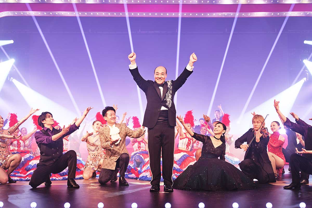 にしたん2億円パーティー開催！　CM出演の黒木瞳がショー演出＆西村誠司社長とダンス