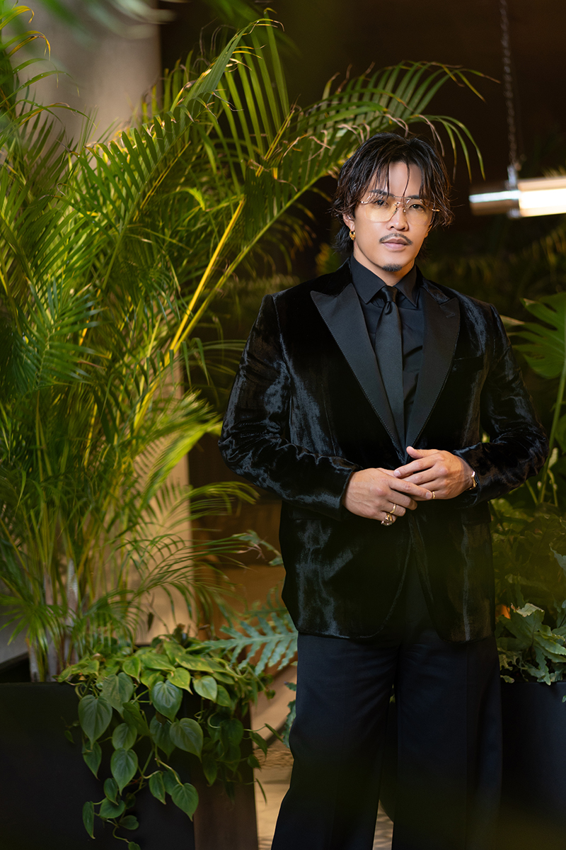 「日本の音楽史に残る1曲を」と今後の目標を語った【写真:増田美咲】