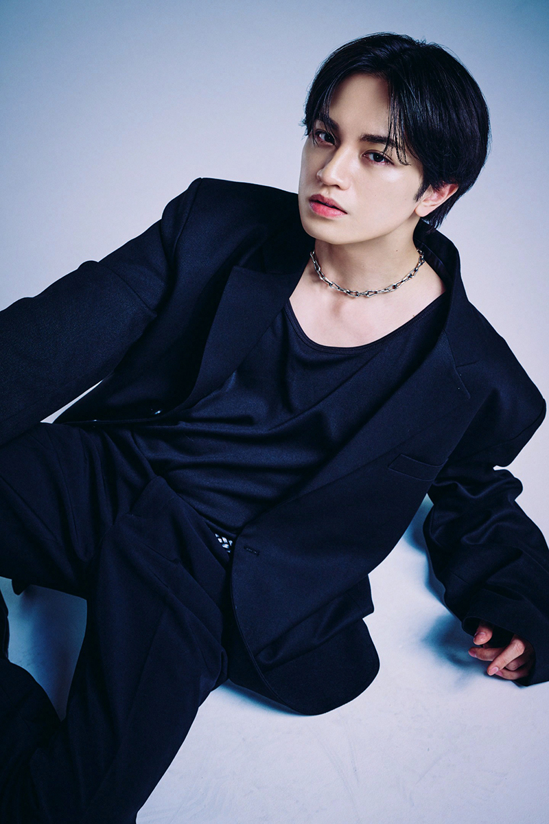 『コンビニ兄弟 テンダネス門司港こがね村店』で主演を務める中島健人