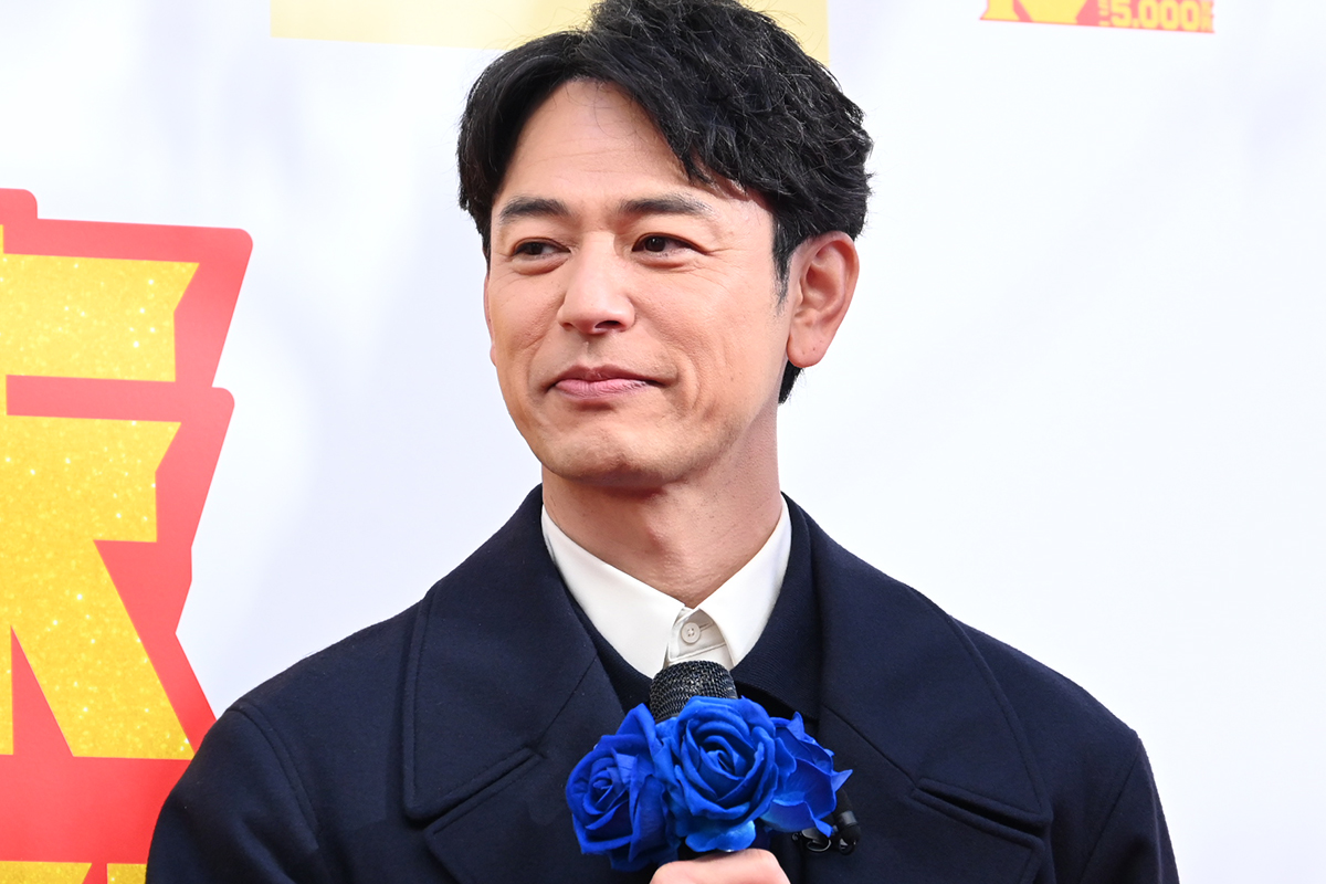 妻夫木聡、四十肩が継続中「これ以上手が上がらない」　吉岡里帆からは再度「お若い」