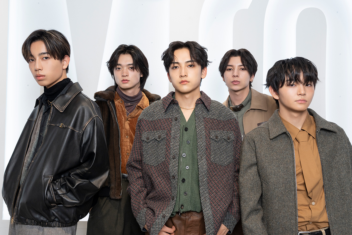 デビューをつかんだSTARGLOW。左からGOICHI、RUI、KANON、ADAM、TAIKI【写真：増田美咲】