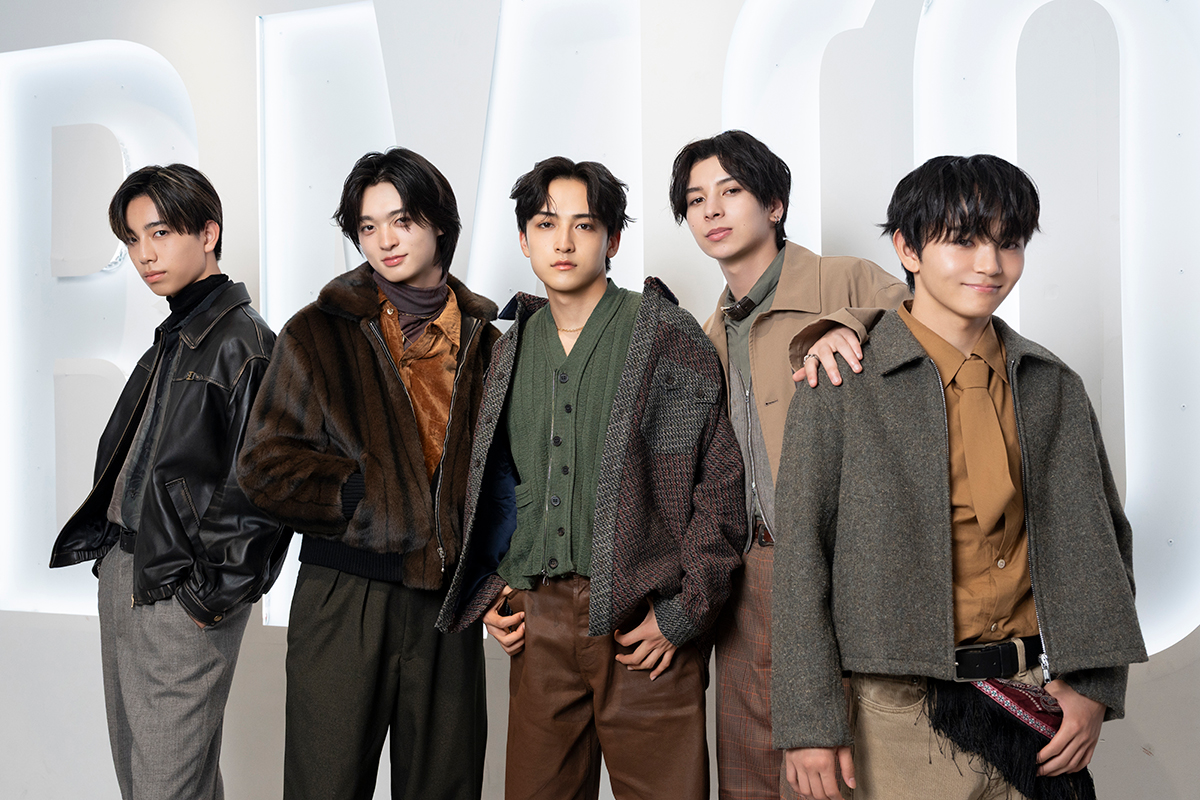 デビューを控えるSTARGLOW。左からGOICHI、RUI、KANON、ADAM、TAIKI【写真：増田美咲】