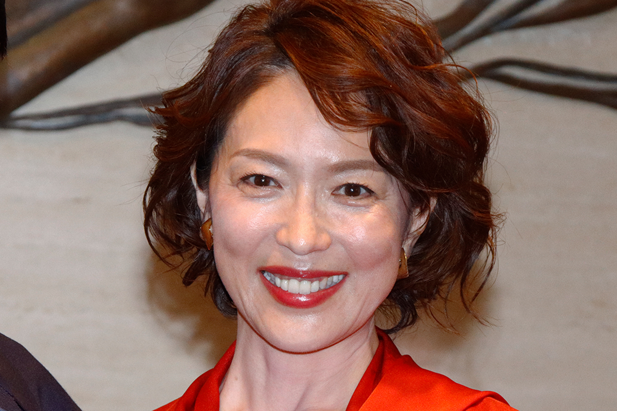 58歳・若村麻由美、「老けすぎ」な激変ぶり　「誰だか分からなかった」とファン驚き…観客からも気付かれず