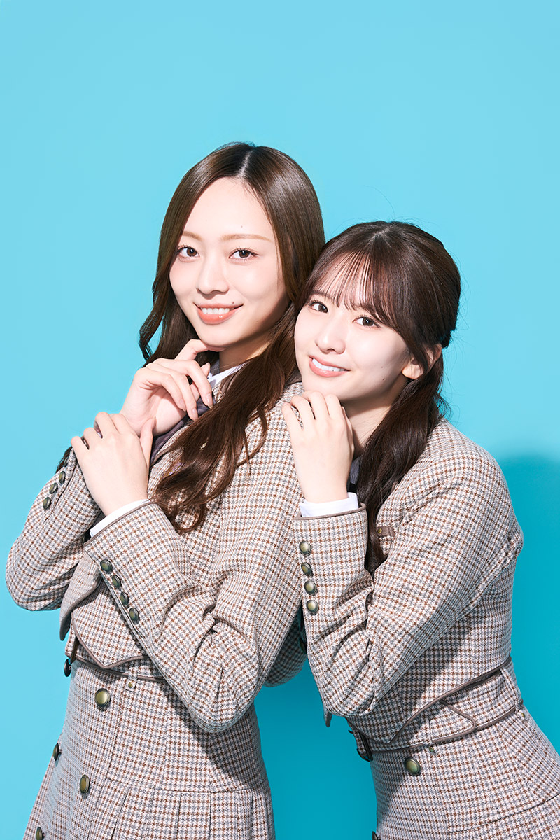 インタビューに応じた乃木坂46の梅澤美波（左）と菅原咲月【写真：矢口亨】