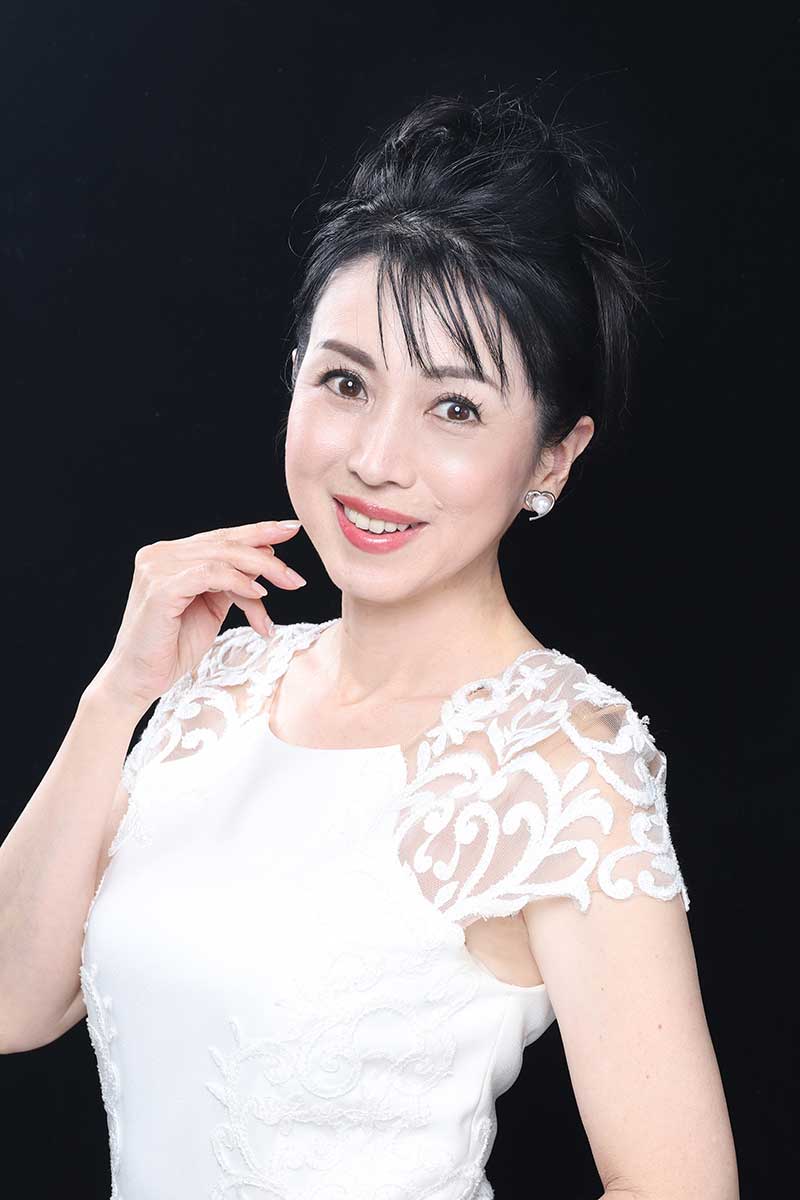 西村知美がデビュー40周年記念ライブを開催する