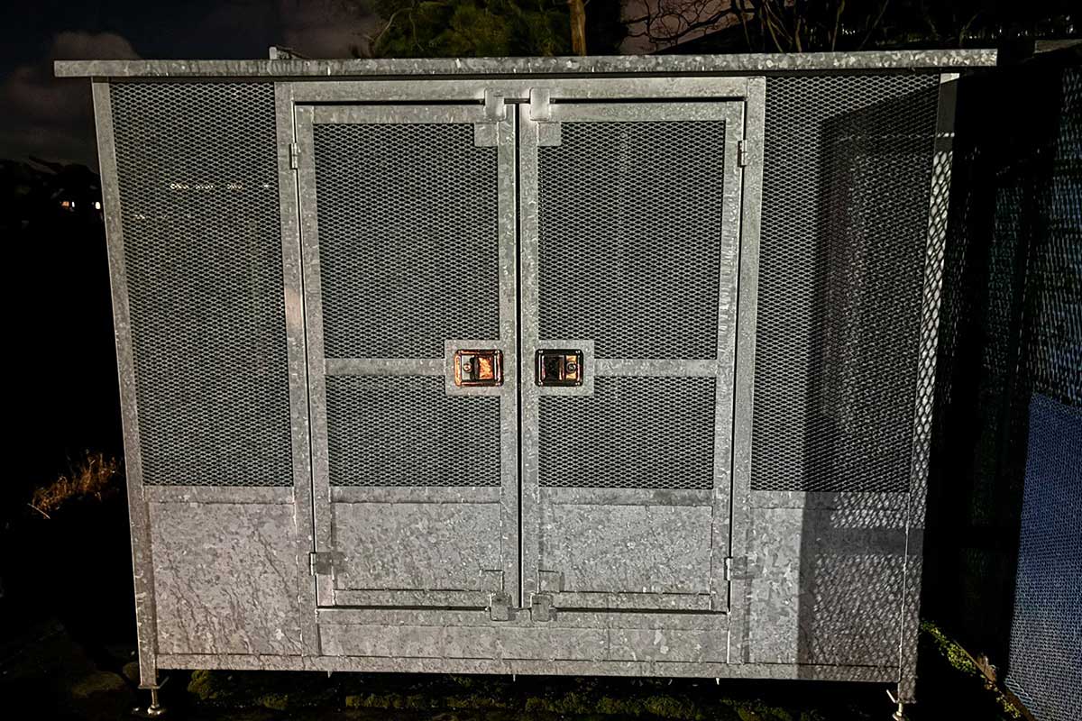 夜間のごみ集積所から「助けて」　クマ出没地域で「身構えました」　驚きの真相…「怖すぎる」ネット騒然