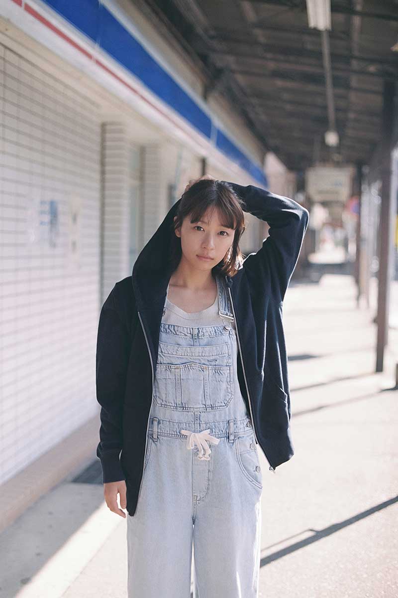 鳴海唯【写真：三森いこ】