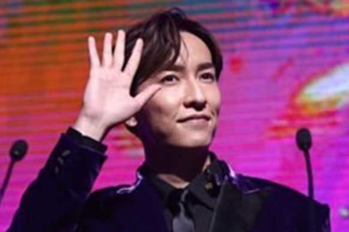 バキバキ腹筋＆胸筋にファン釘付け…3児の父・橘慶太の近影に「40歳とは思えない」「色気がすごい!!」