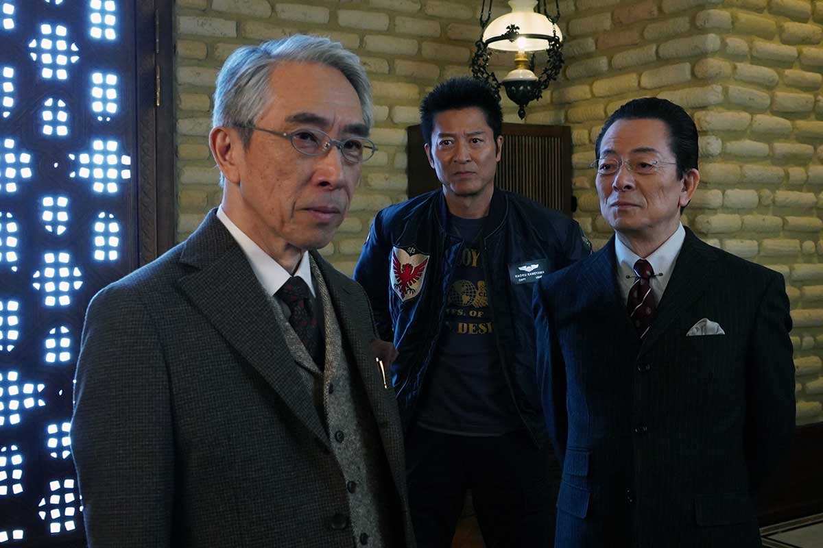 『相棒 season24』元日スペシャルに出演する(左から)段田安則、寺脇康文、水谷豊【写真:(C)テレビ朝日】