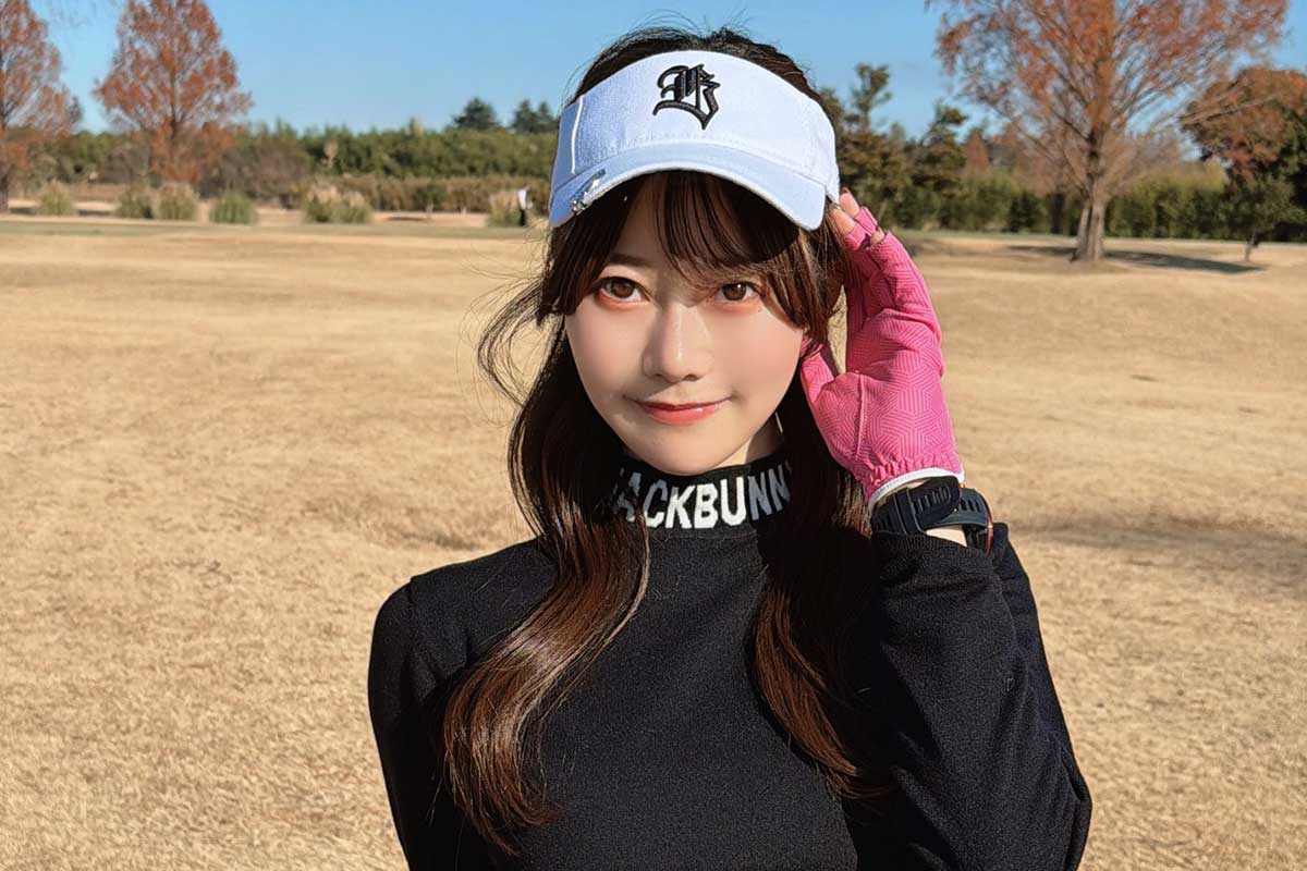 現役看護師グラドル、ゴルフ1年で100切り達成　桃里れあのフォームも話題「100切るの分かるスイング」