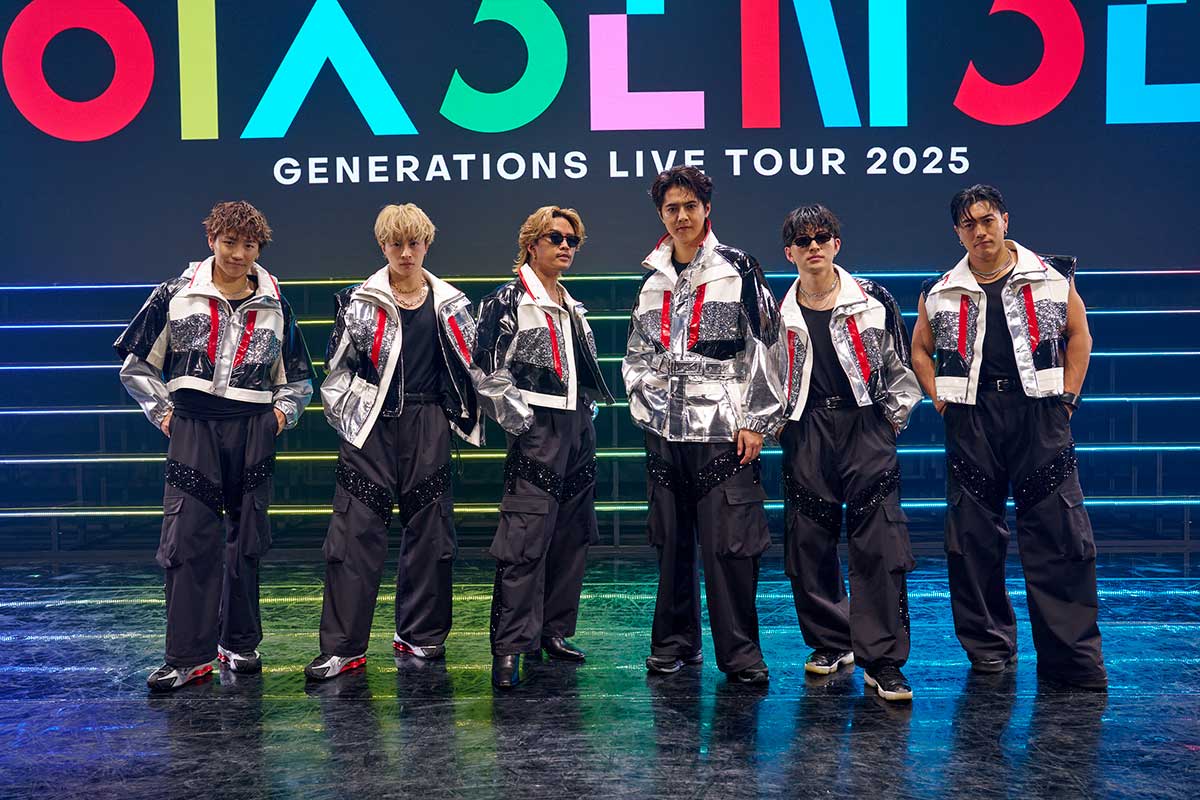 ライブ本番前のGENERATIONS。左から、小森隼、白濱亜嵐、数原龍友、片寄涼太、佐野玲於、中務裕太