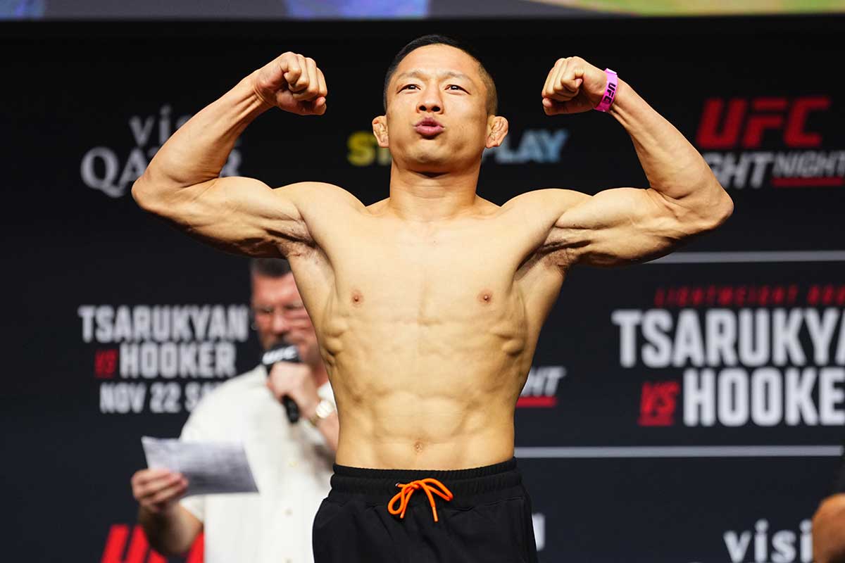 UFC復帰戦前日の計量のひとコマ【写真：(C)Zuffa LLC/UFC】