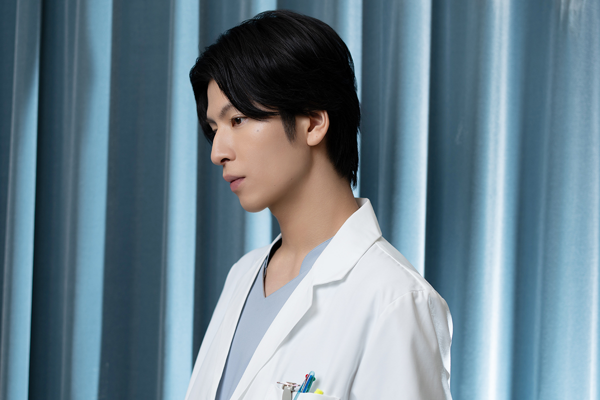 長谷川慎のシャープな横顔【写真；増田美咲】