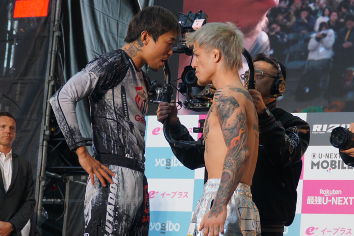 前日計量に参加した芦澤竜誠（左）とジョリー【写真：ENCOUNT編集部】