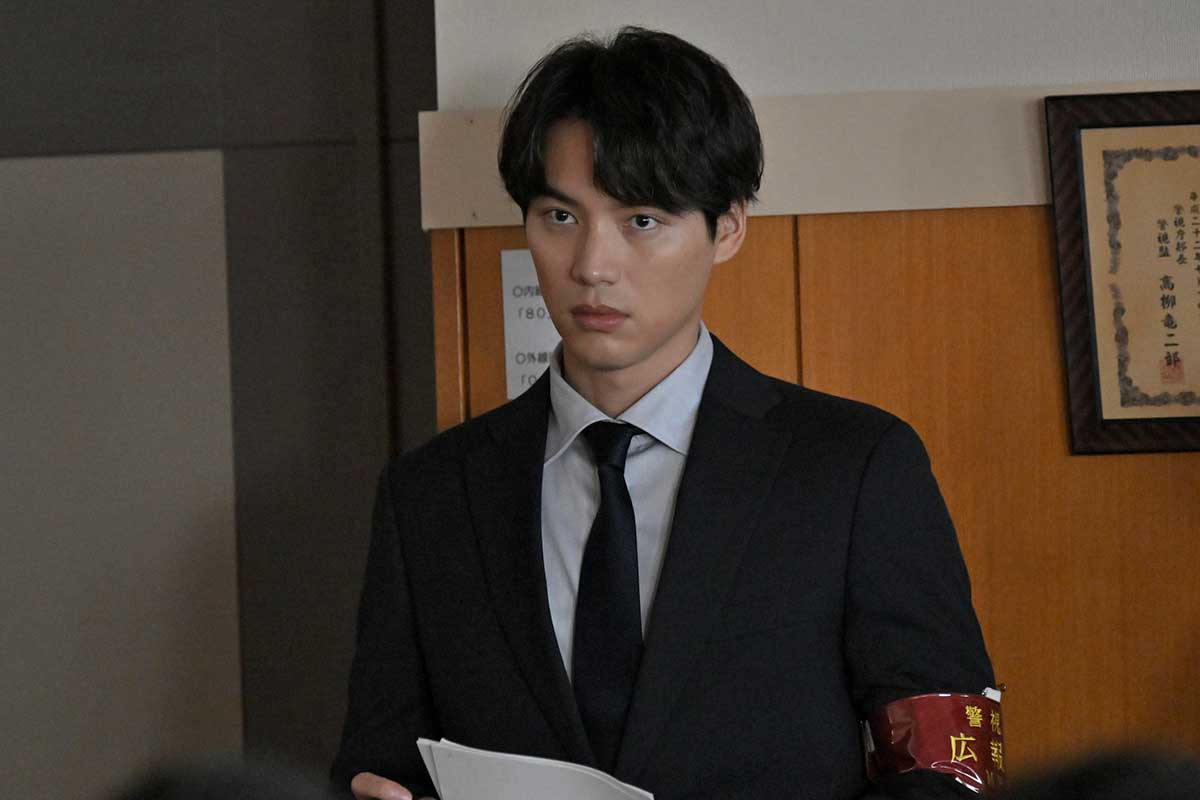 今泉麟太郎を演じる福士【写真：(C)フジテレビ】