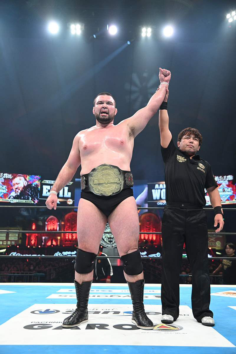 デビュー戦でいきなりチャンピオンになった【写真:(C)新日本プロレスリング】