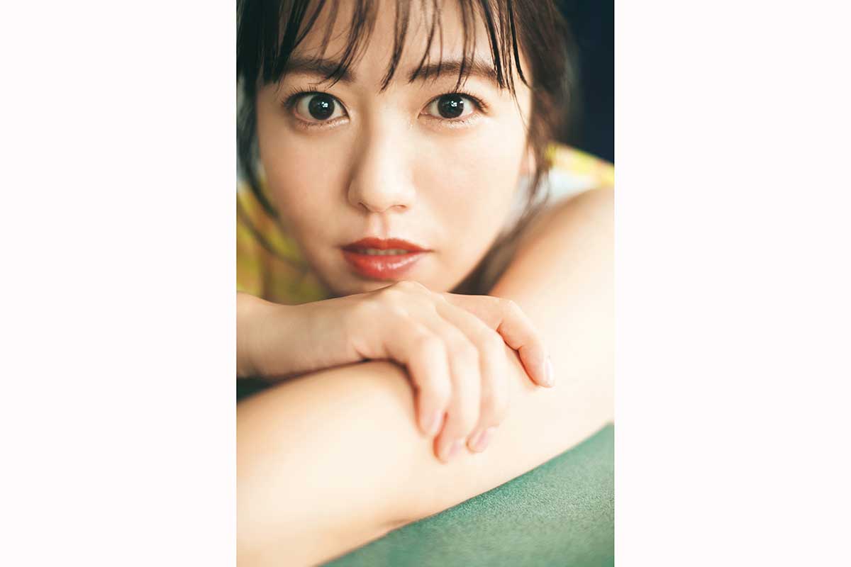 グラビア話題の42歳・磯山さやか、大胆カット披露の写真集が重版決定　新規カットも公開