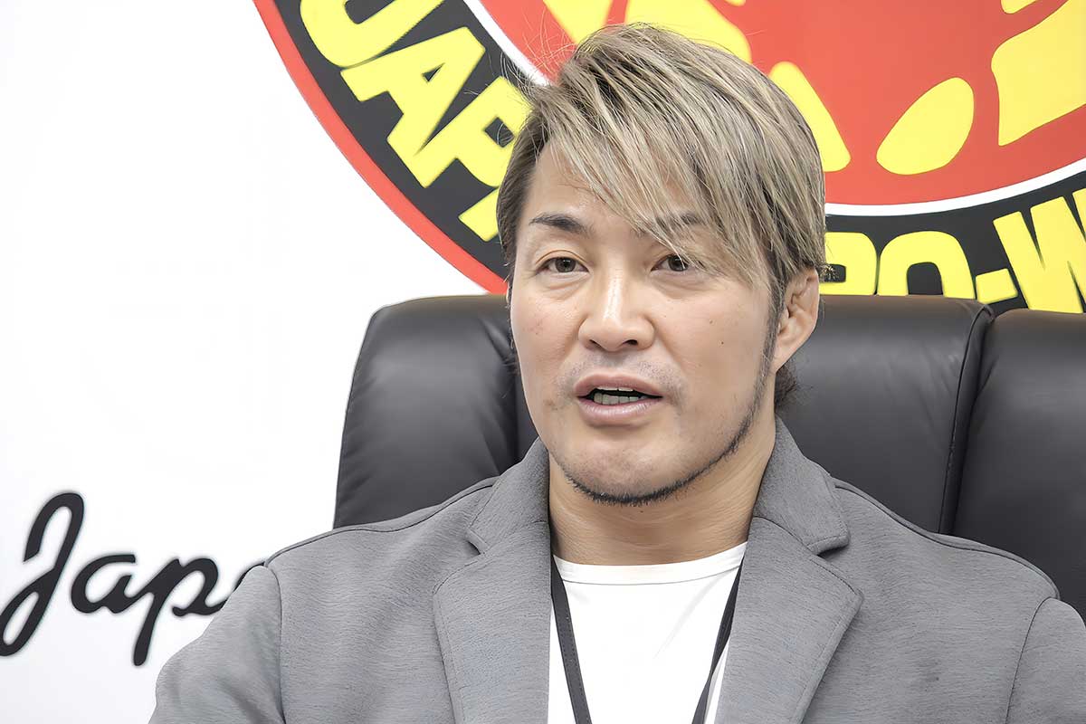 1.4に引退した棚橋弘至社長がカード発表を行った【写真:橋場了吾】