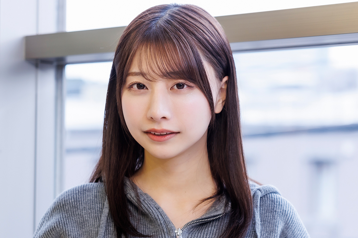 元AKB48の25歳、ぴたぴたニットの雪国コーデが「なんて可愛いんだ」　鈴木優香の投稿が話題