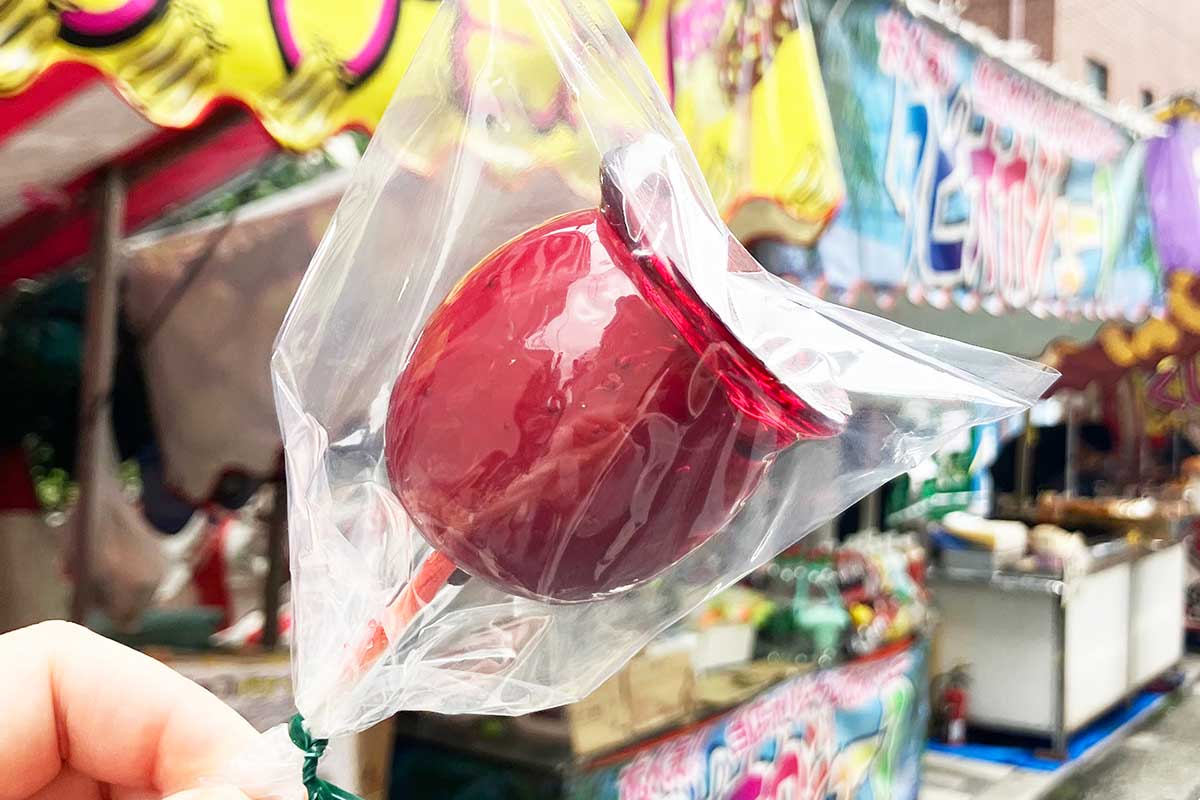 屋台や祭りの出店で人気のリンゴアメ(写真はイメージ)【写真:写真AC】