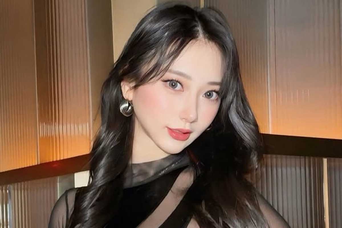 実家が30億円のスーパーセレブ美女、雪の北海道でまさかの装い「かわいすぎ」「寒そうより綺麗が勝つ」