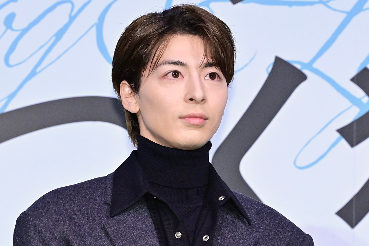 舞台あいさつに登壇した高杉真宙【写真：ENCOUNT編集部】