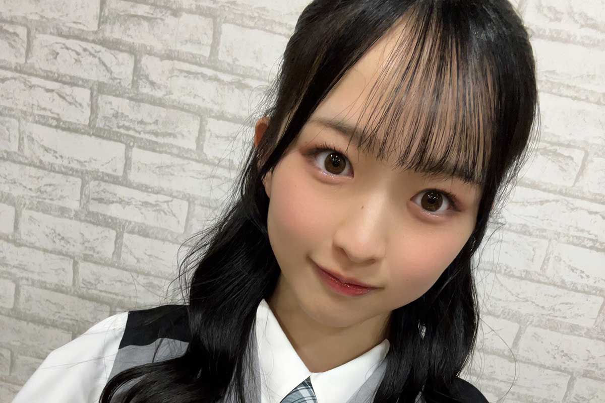 「体の半分足でスゴい」　NMB48の17歳にネット驚がく「スタイルの良さよ」「足長ない??」