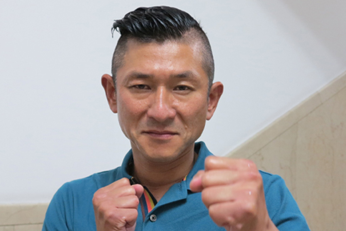 笑い飯哲夫が泥酔で大失態　大先輩の自宅での新年会でぼんちおさむが激怒「お前もうやめとけっ！」