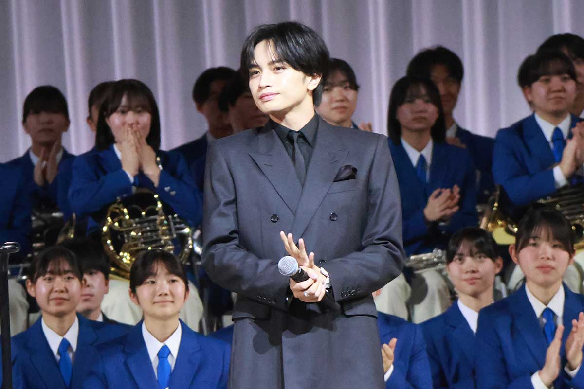 中島健人、冬季五輪壮行会で大歓声　「TEAM JAPANにセクシーサンキュー！」と決めポーズ