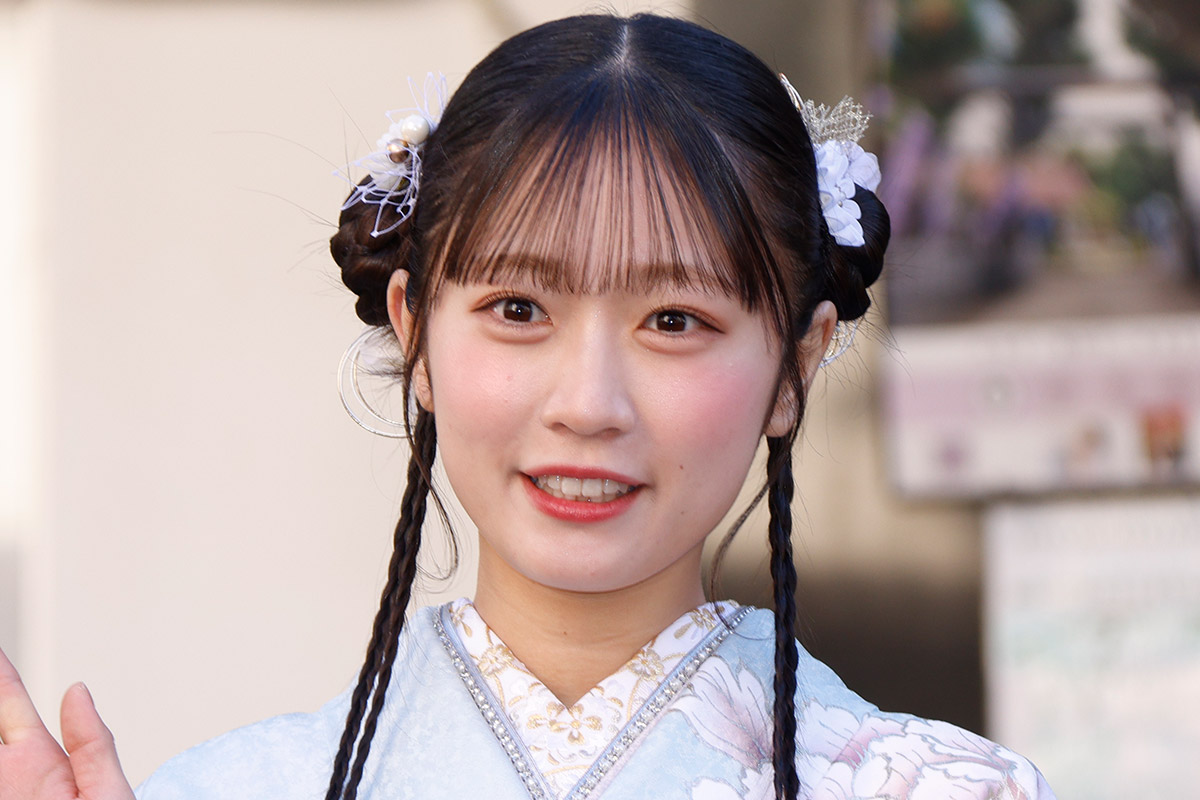 僕青・須永心海、初グラビアを「完全再現」　反響続出「美人すぎて頭かかえる」「透明感エグ」