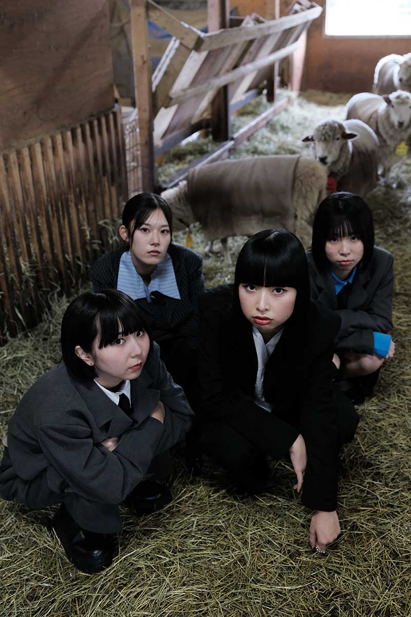 平均年齢18歳の4人組オルタナティブガールズバンド・No.MEN