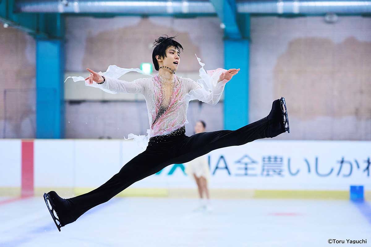 羽生結弦、最新写真集『羽』が2月3日発売　フォトグラファー矢口亨氏「撮影する側も楽しかった」