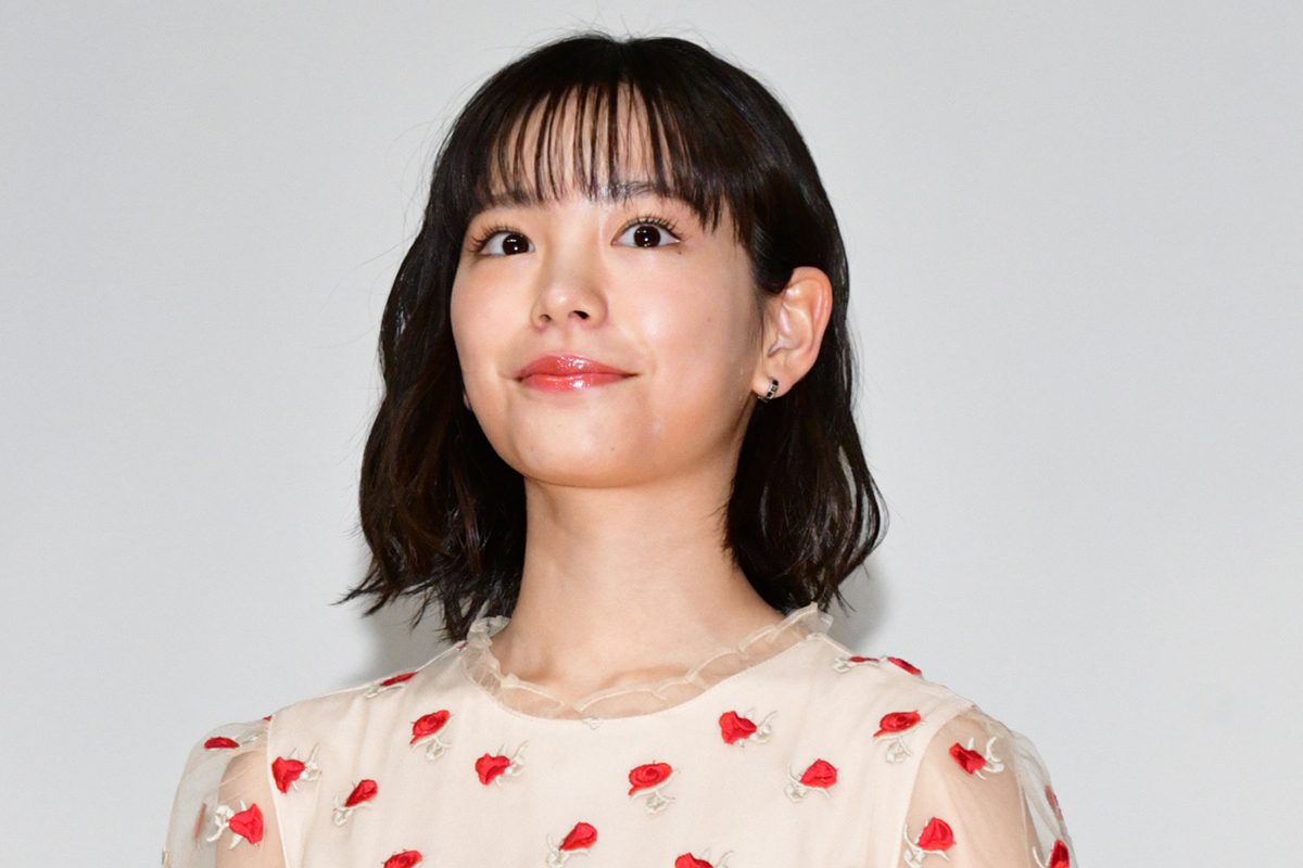 當真あみ、取り返しつかない後悔は「日焼け止めしなかった」　地元・沖縄で真っ黒に