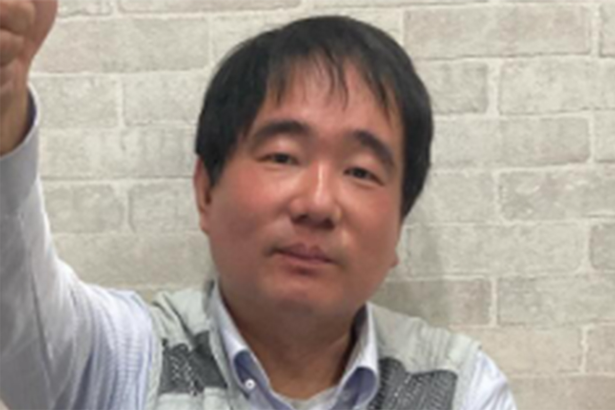 遊楽舎ちゃんねるの店長【写真：インスタグラム（＠yuurakusya）より】