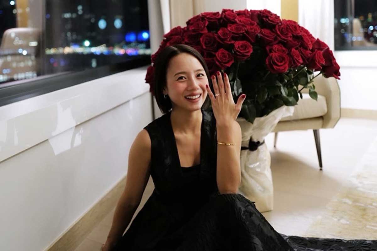 新婚モデル、夫プレゼントの指輪に感激　伊原葵の新婚写真に「美男美女」「素敵すぎ」の声