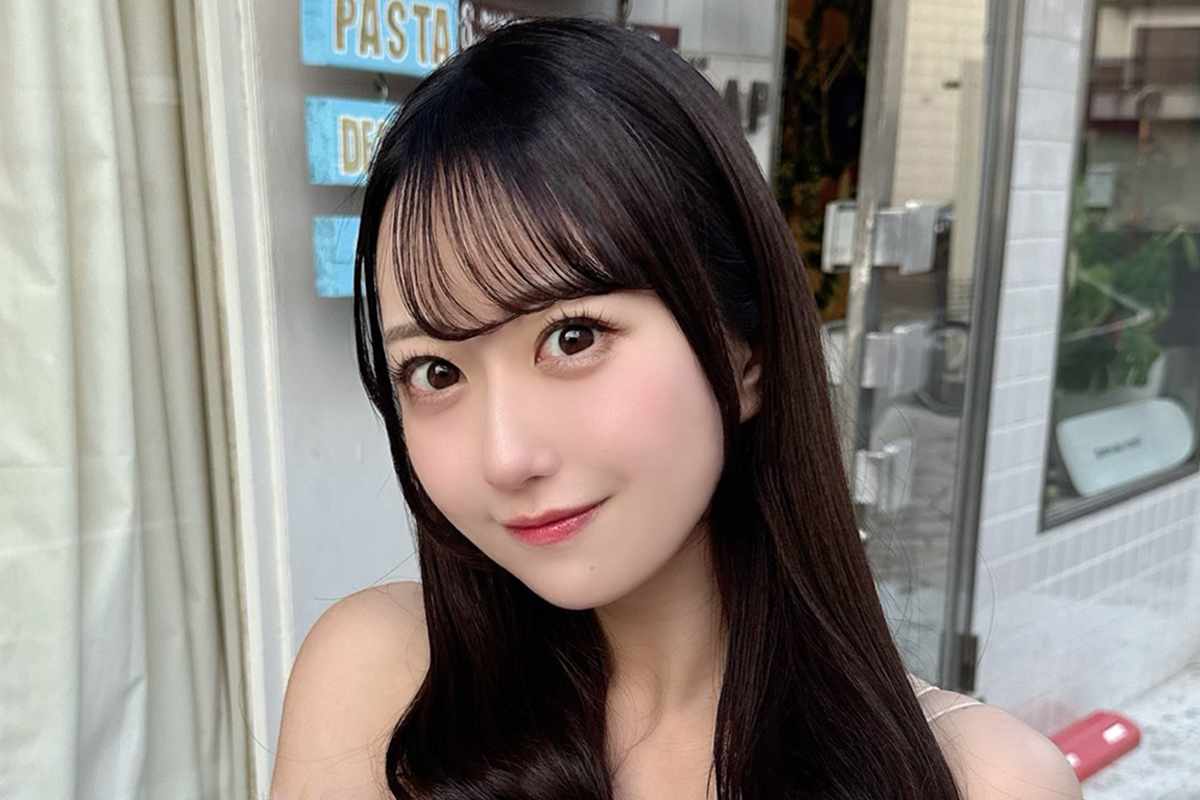 「こんな可愛い会社員いない」　大手IT企業勤務の28歳アイドル・mi-mi、ミニスカコーデに「寒くない？」の声