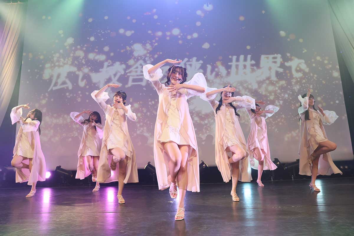 「Rain Tree 1st Anniversary Concert」を昼夜の2回公演で開催【写真：(C)OVERSE/KING RECORDS】