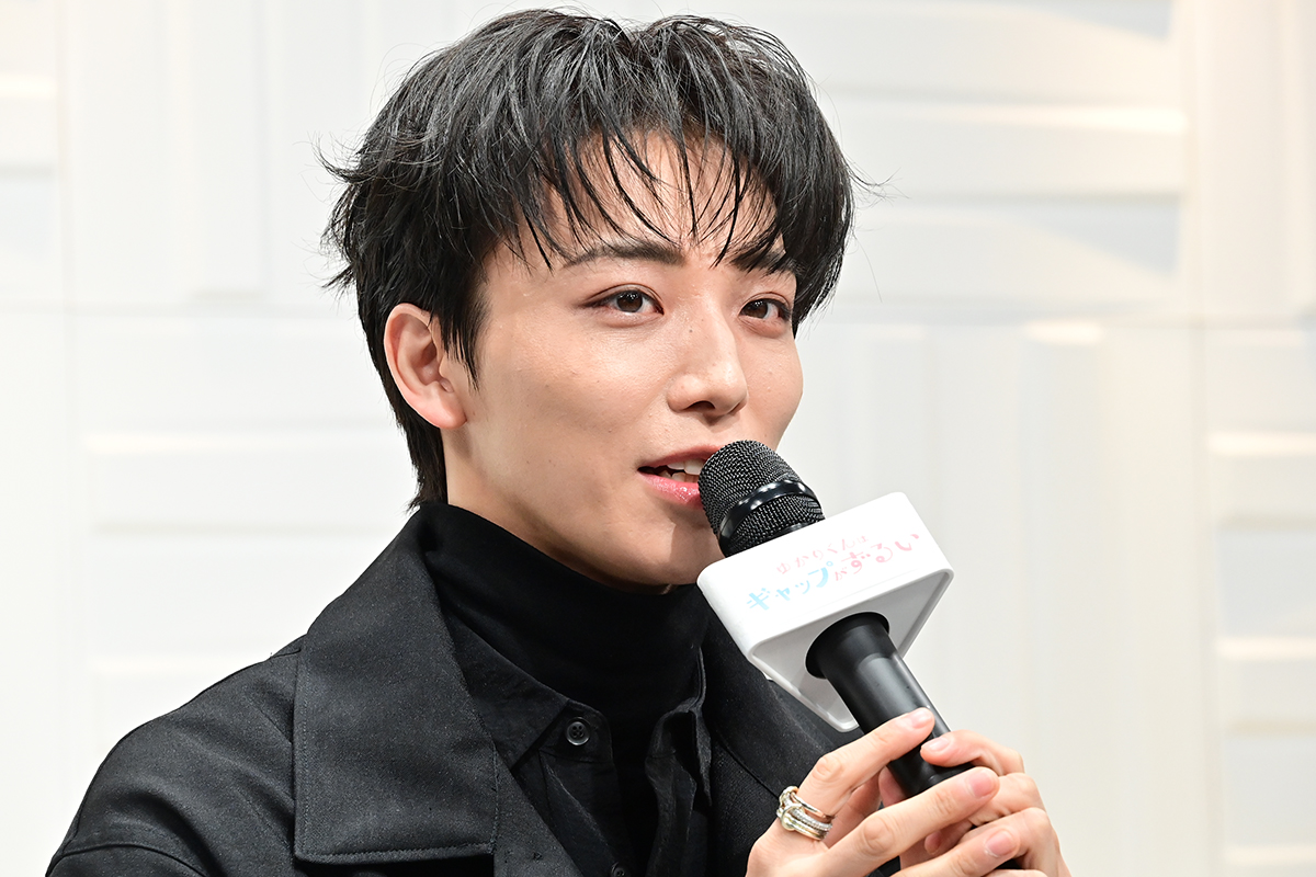 制作発表記者会見に登壇したONE N’ ONLYの高尾颯斗【写真：ENCOUNT編集部】