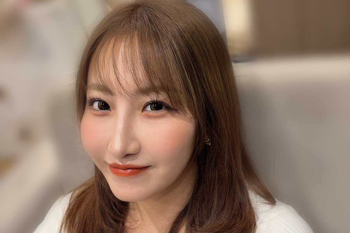 津軽弁グラドル熊谷麻音、タイで見つけた“ダンナ”との密着が衝撃「なんと！」「羨ましい」