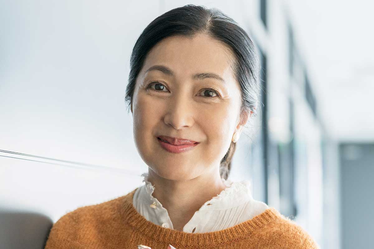 55歳女優が「雰囲気が変わった」　イメチェンの鶴田真由にネット衝撃「びっくり」「すごく綺麗」