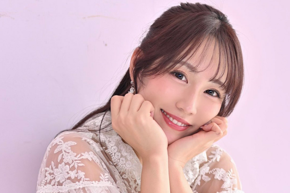 霧島聖子、透け感ある白ドレス姿　「かなりいい」「攻めた系も似合う」と絶賛の声