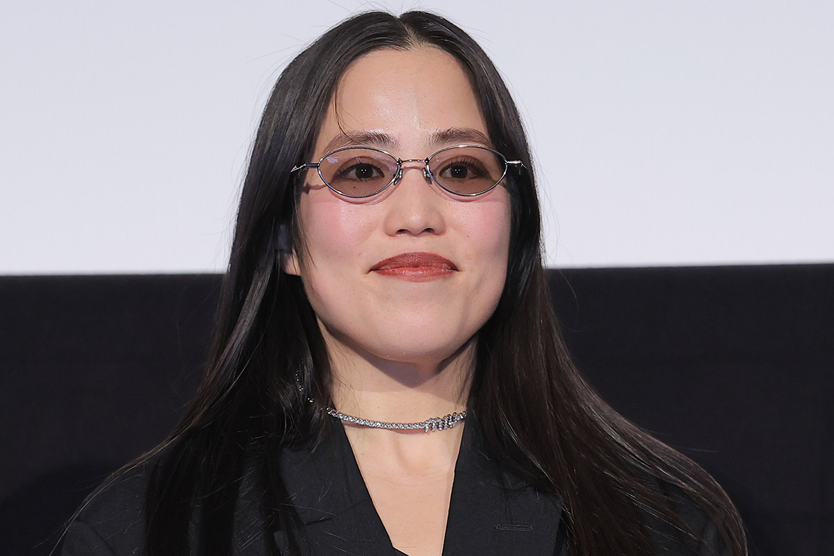 ゆりやん、舞台あいさつで神対応　欠席の南沙良のファンと握手「南さんと握手したことがある手です！」