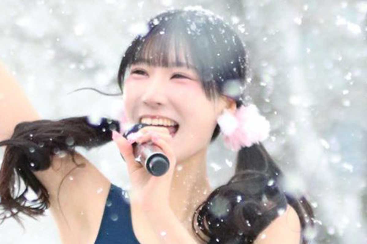 現役アイドルが雪まつりで水着　“衝撃”衣装にネット驚愕「ぶっ飛んでて推せる」「大丈夫？」