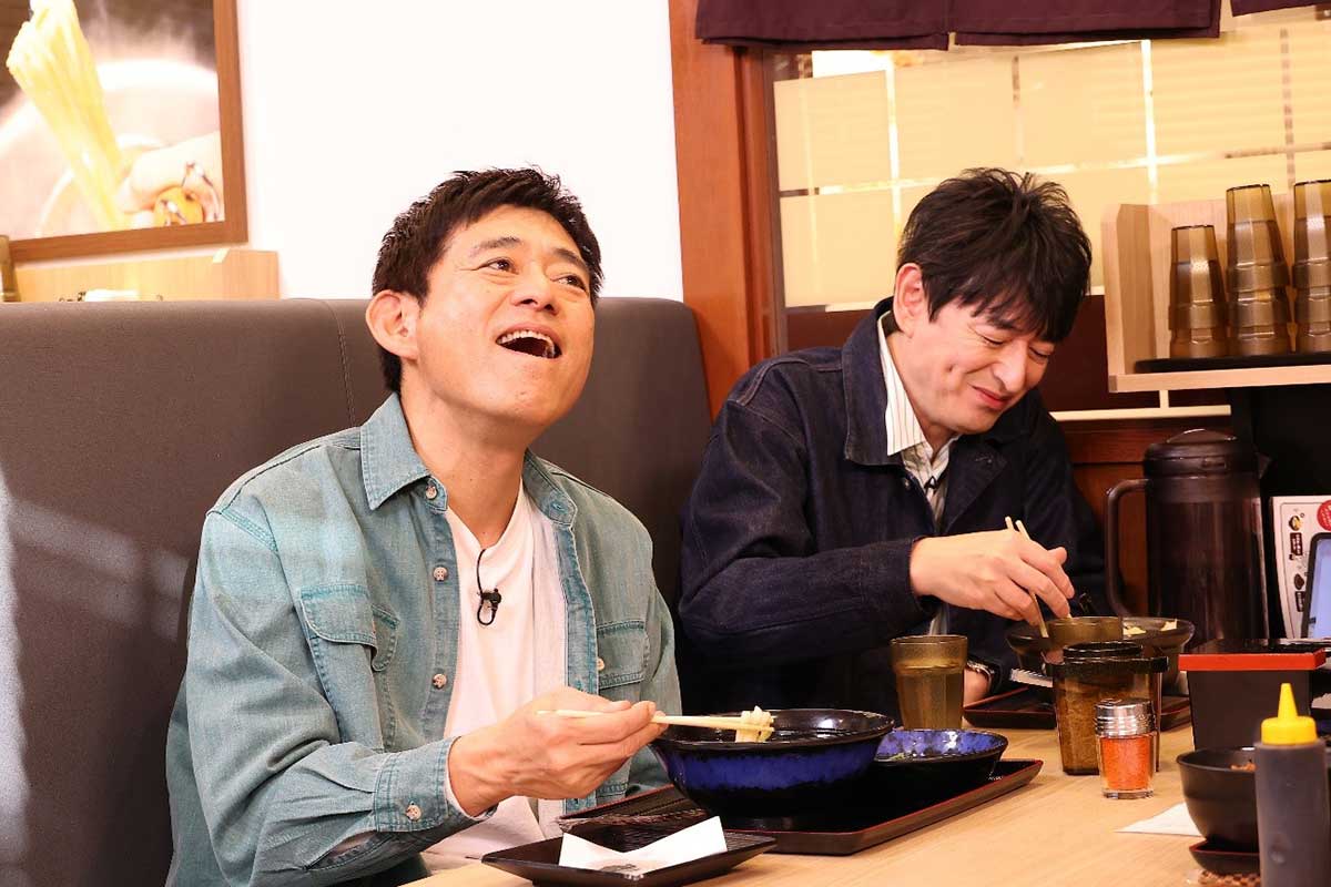 シリーズ累計100杯突破　『わが町うどんMAP』第8弾に博多華丸・大吉が唸る「ハマチうどん」や「山口の爆速店」が登場